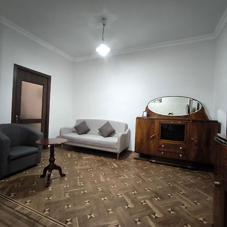 Skyline Hotel Jerevan Buitenkant foto
