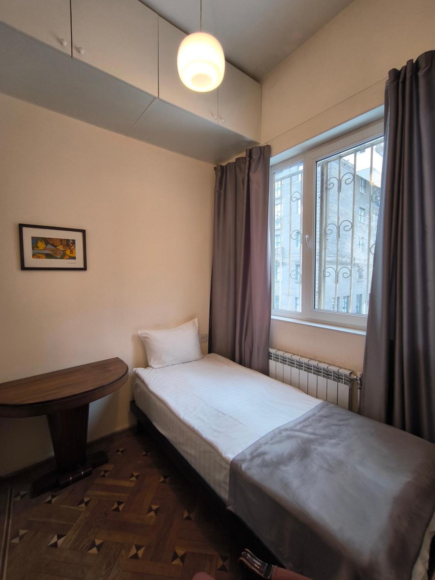 Skyline Hotel Jerevan Buitenkant foto